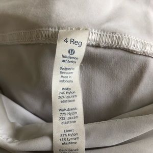 Lululemon white tennis skirt size 4